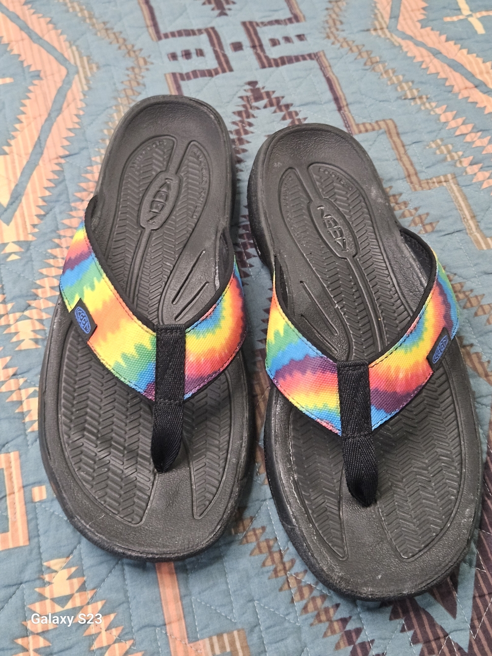 Keen Kona Flip Flops with  Straps Ith Tie Dye Colorway - Picture 4 of 6